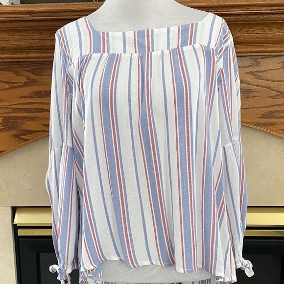 Mod Lusive Boho Balloon Sleeve Blouse Size: S - Picture 1 of 12